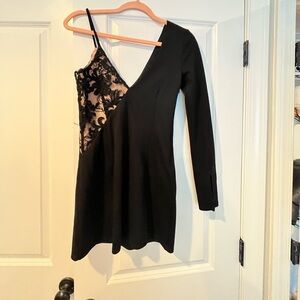 Elegant Black Lace Mini Dress 1 sleeve with slit